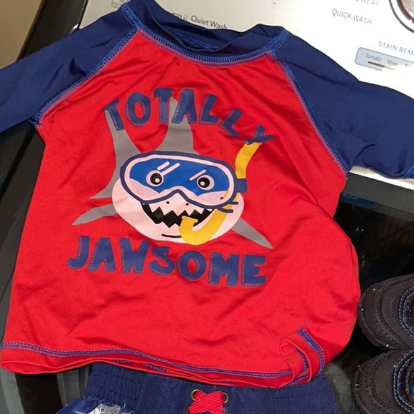 Swimsuit and swim shoes - Picture 2 of 3